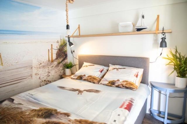 Strand-Chalet Luna - 700 Mtr Van Het Strand Van Ouddorp Zewnętrze zdjęcie